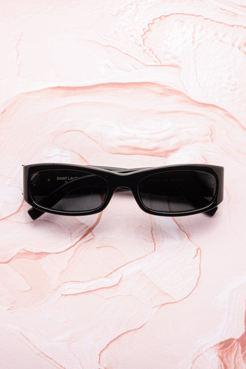 Lunettes de soleil Saint Laurent SLM152 rectangulaire noire épurée - Optic Duroc