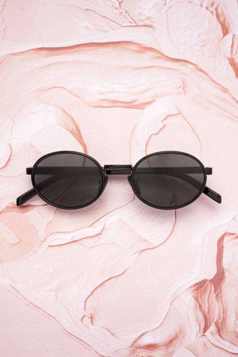 Lunettes de soleil Prada PR B56S - AAV-08Z ovale monture noire brillante - Optic Duroc